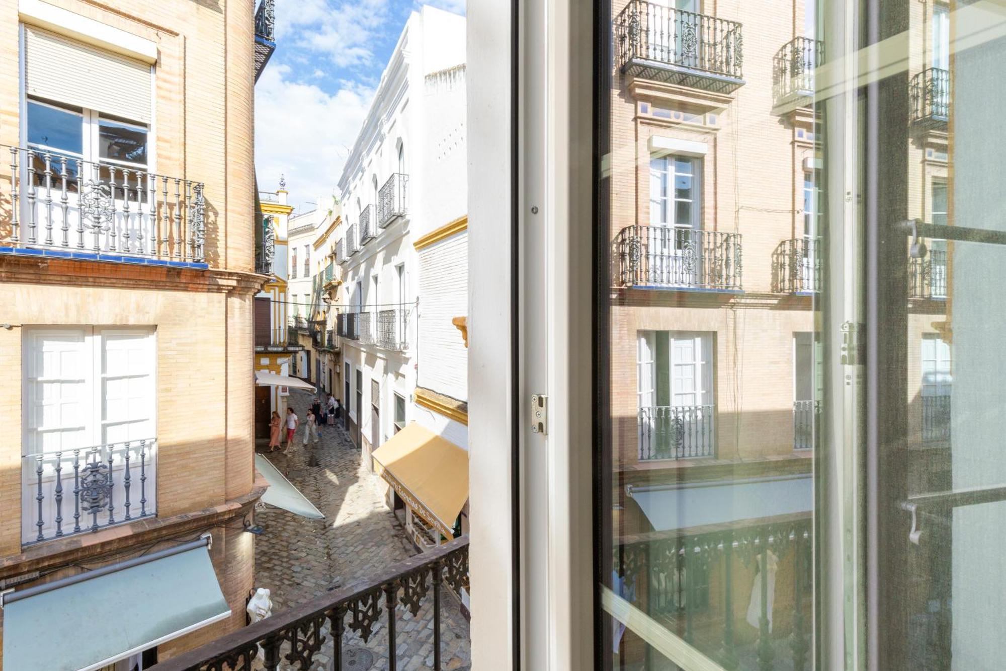 Descubrehome Santa Cruz Private Terrace With Giralda Views Sevilla Eksteriør bilde